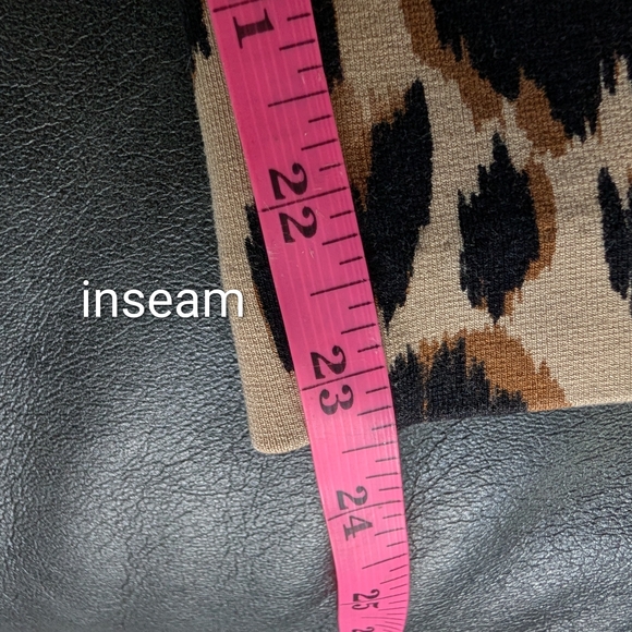 Chico's Leopard-Pattern Ankle Pants in Tan and Black - Picture 5 of 7